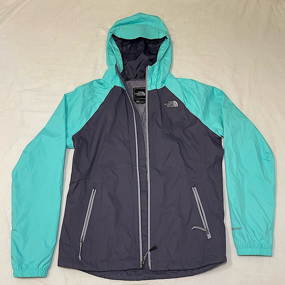North Face Hyvant Jacket 🩵